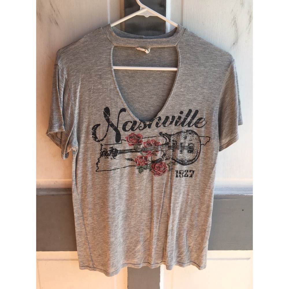💥SOLD💥 Nashville T-shirt